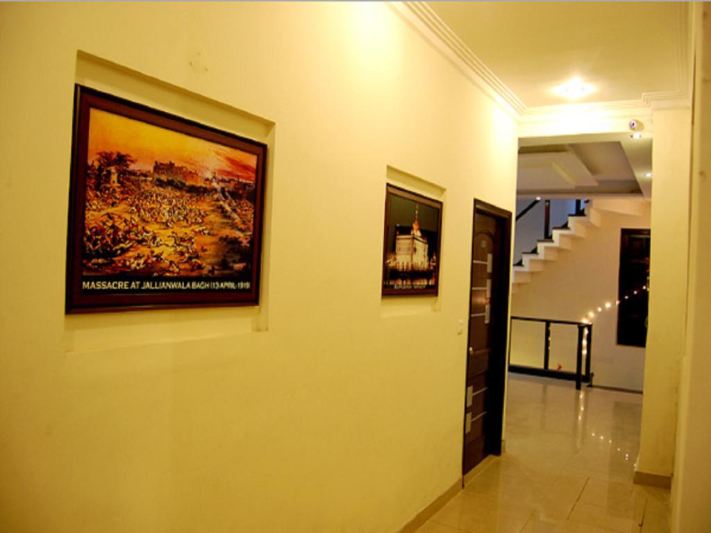 Hotel Malik Continental Nové Dillí Exteriér fotografie